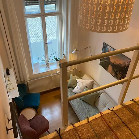 كيز هوستل بيت شباب