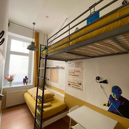 كيز هوستل بيت شباب *